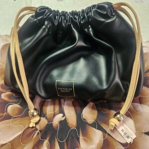 Nwt Victoria's Secret Black and Tan Drawstring Clutch